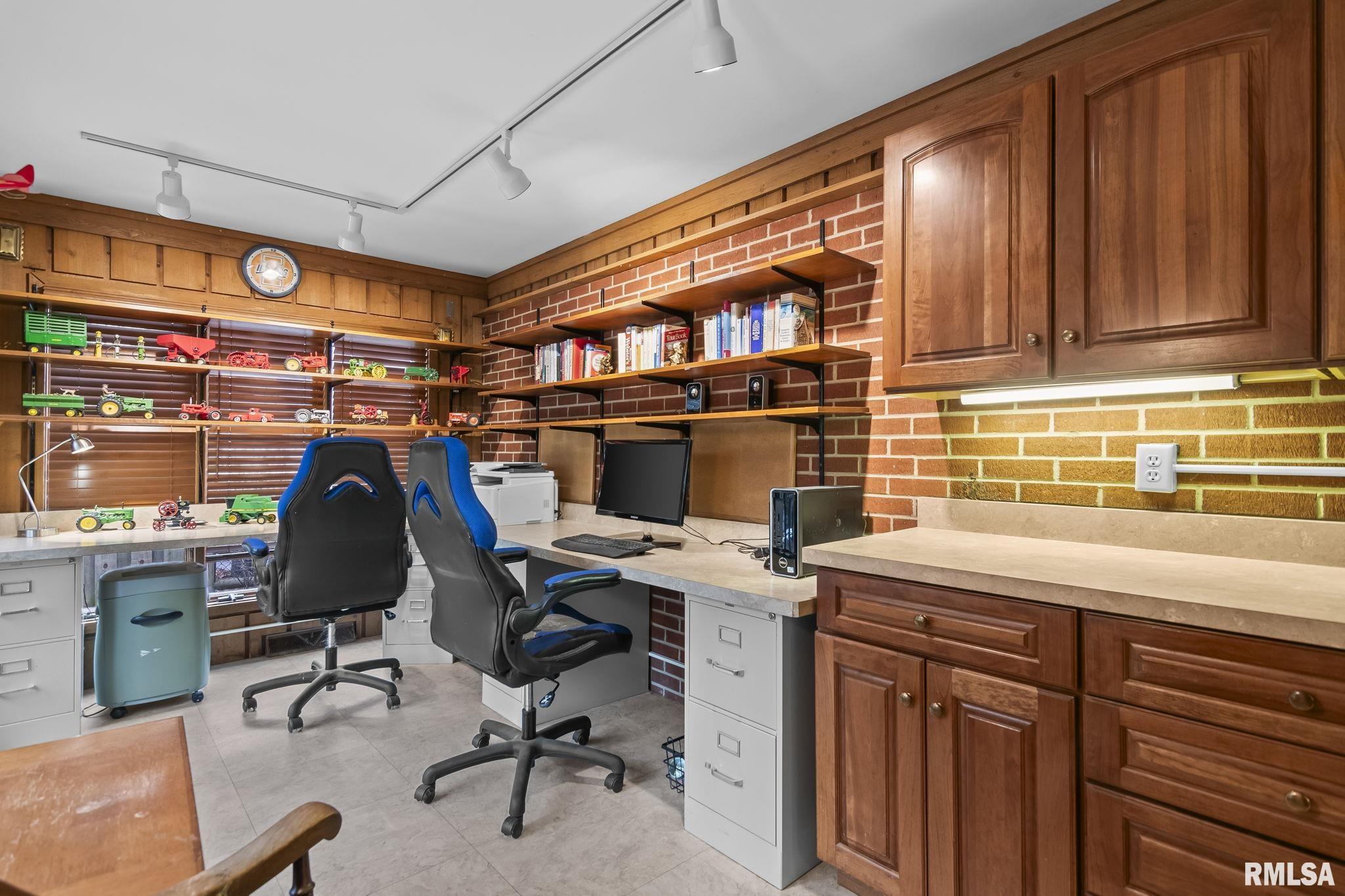 16 Inverness Road Springfield, IL 62704 - Photo 19 of 43