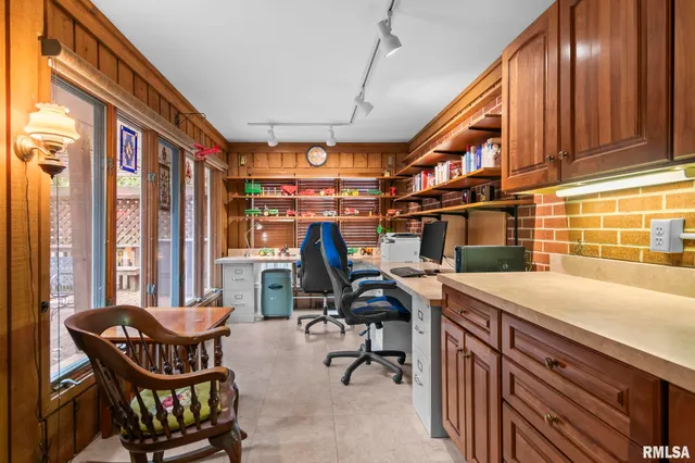 $259,900 | 16 Inverness Road, Springfield, IL 62704