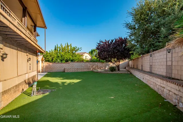 $559,999 | 43635 Castle Circle, Lancaster, CA 93535