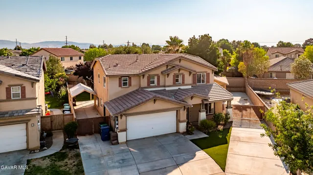 $559,999 | 43635 Castle Circle, Lancaster, CA 93535