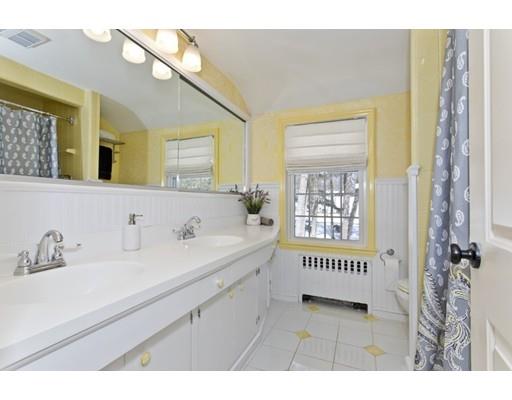 177 Locksley Road Lynnfield, MA 01940 - Photo 20 of 27 Gallery Image 20