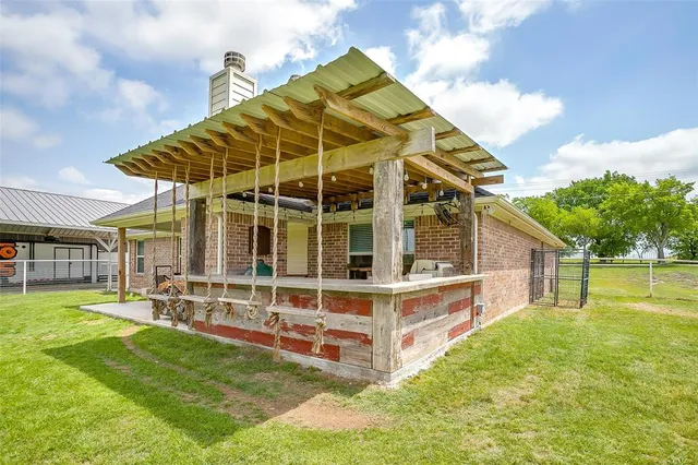 $565,000 | 203 Cr 4221 Decatur Tx 76234, Decatur, TX 76234