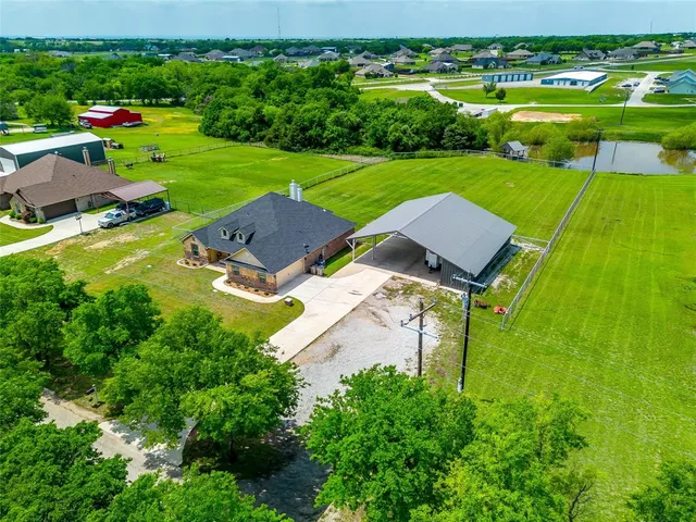 $565,000 | 203 Cr 4221 Decatur Tx 76234, Decatur, TX 76234