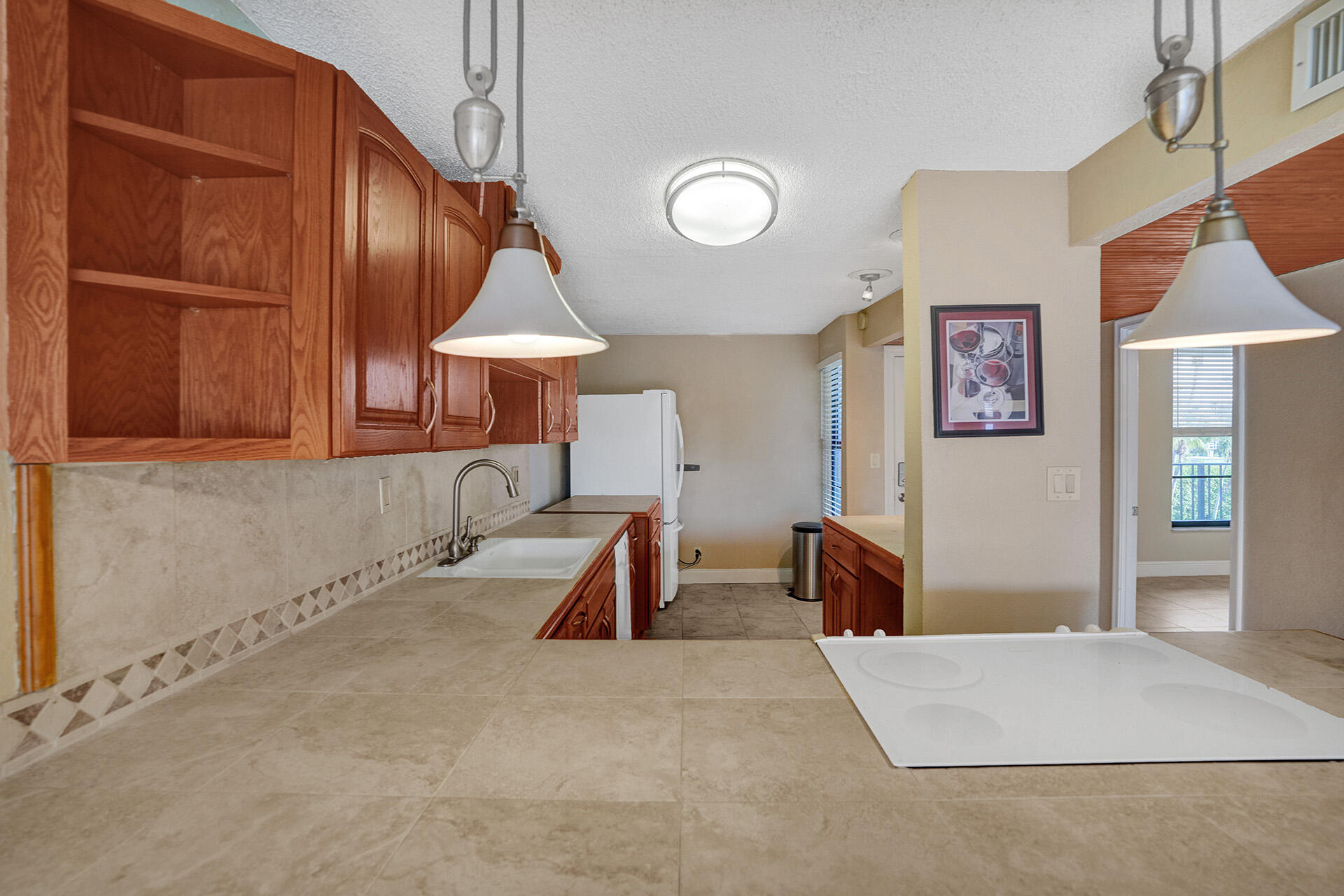 4 Royal Palm Way, Unit 308 Boca Raton, FL 33432 - Photo 16 of 32 DSC08386