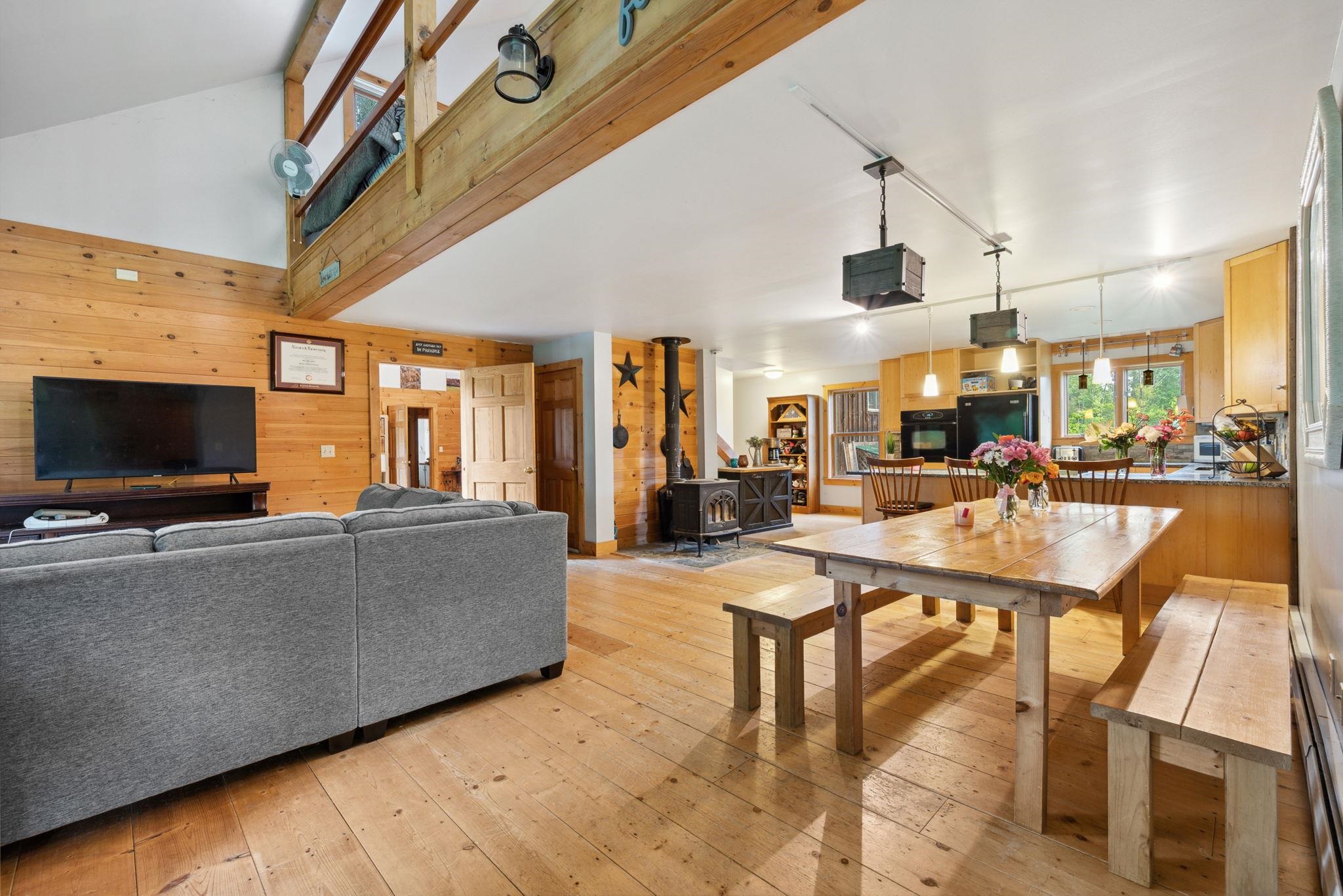 1681 Hallstrom Road Northfield, VT 05663 - Photo 6 of 52