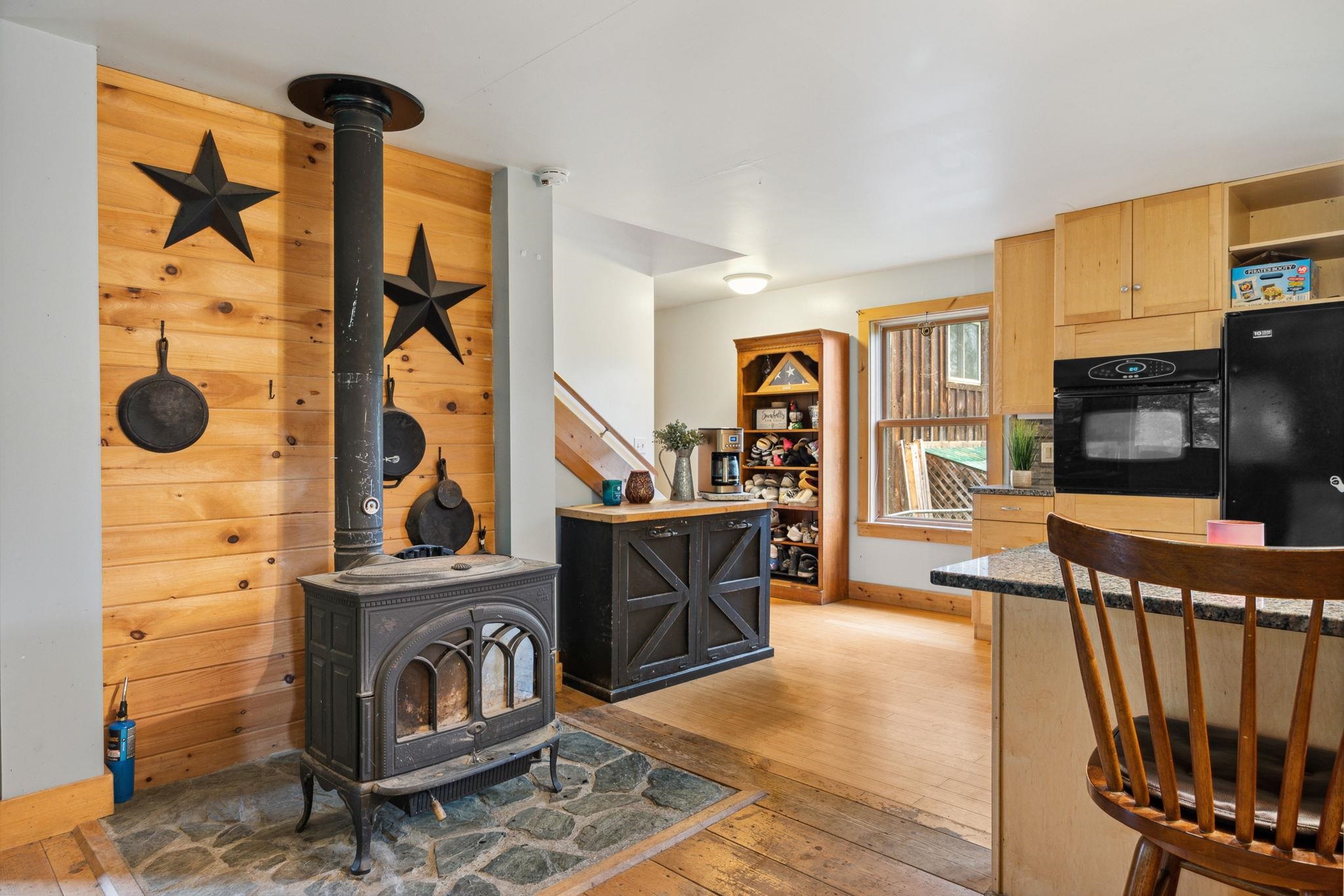 1681 Hallstrom Road Northfield, VT 05663 - Photo 8 of 52