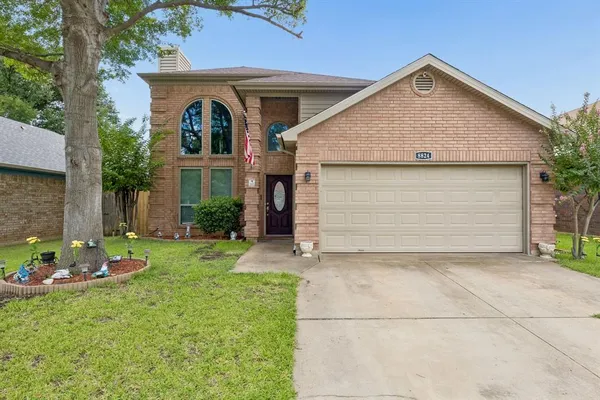 $385,000 | 8824 Pedernales Trail, Fort Worth, TX 76118