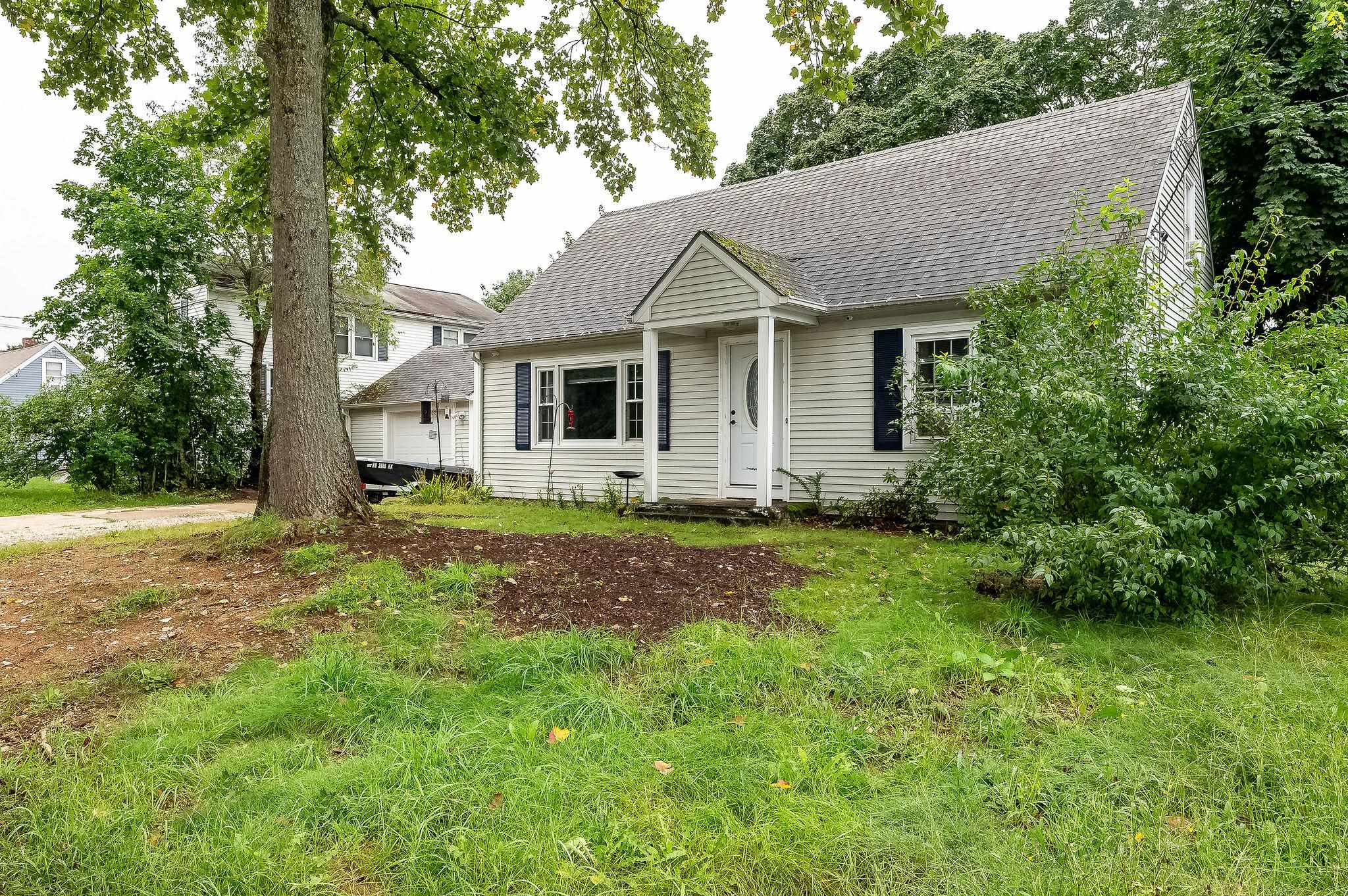 38 Jenness Street Rochester, NH 03867 - Photo 13 of 36
