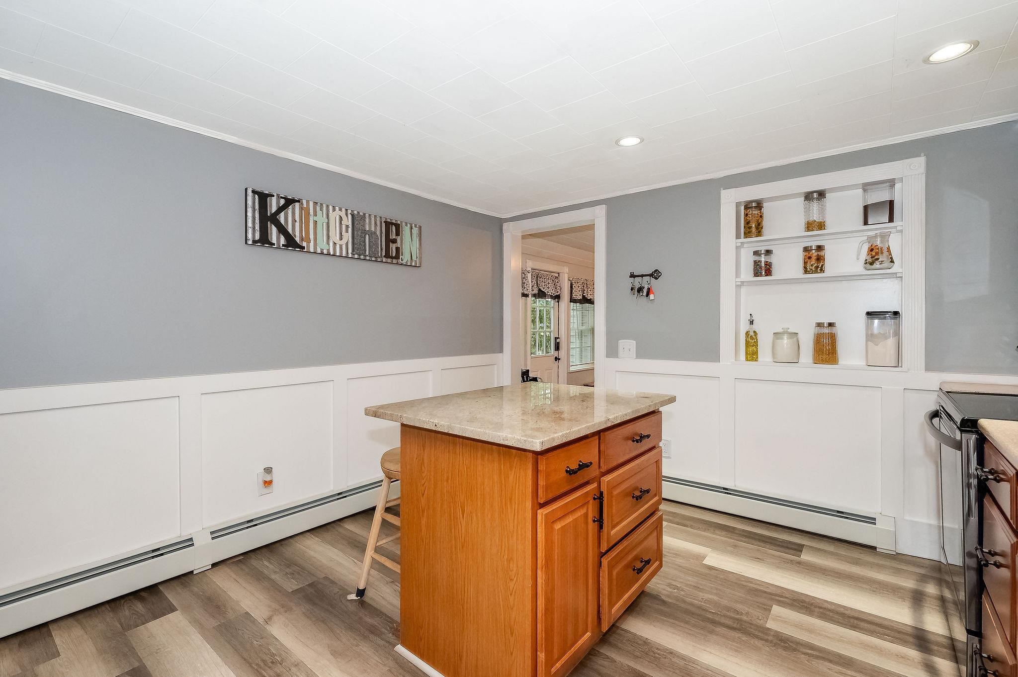 38 Jenness Street Rochester, NH 03867 - Photo 35 of 36
