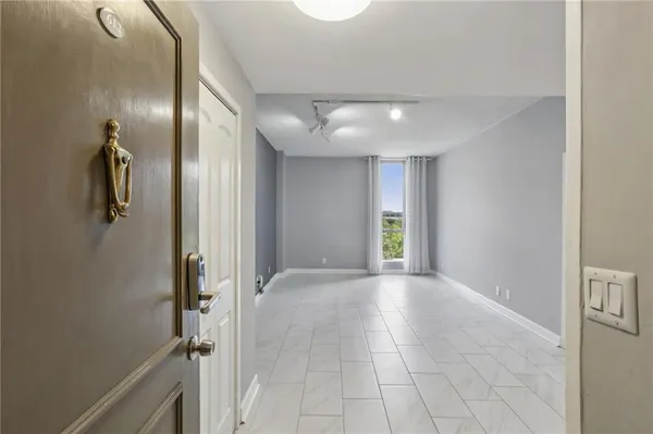 $1,950 | 3060 Pharr Court South, Unit 612, Atlanta, GA 30305