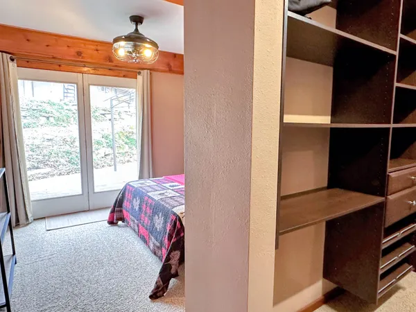 $319,000 | 1002 Tanglewood Drive, McGregor, IA 52157