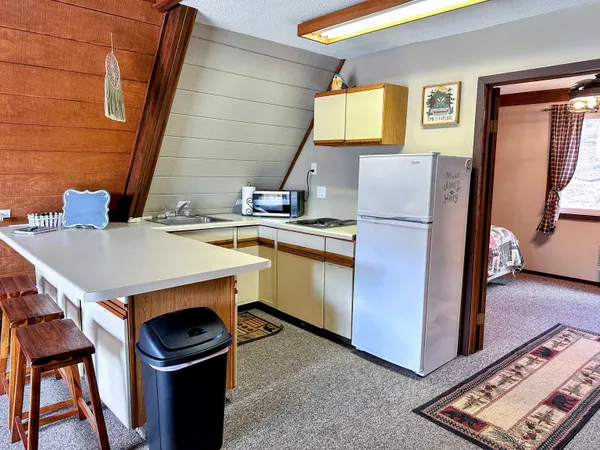 $319,000 | 1002 Tanglewood Drive, McGregor, IA 52157