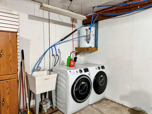 $319,000 | 1002 Tanglewood Drive, McGregor, IA 52157