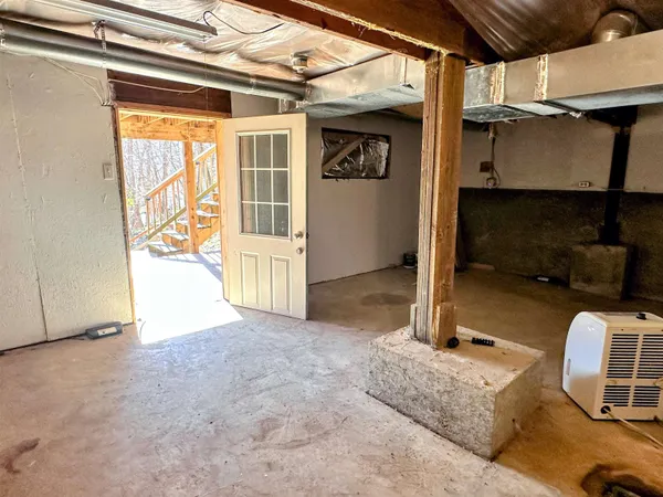 $319,000 | 1002 Tanglewood Drive, McGregor, IA 52157