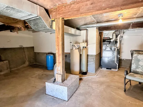 $319,000 | 1002 Tanglewood Drive, McGregor, IA 52157