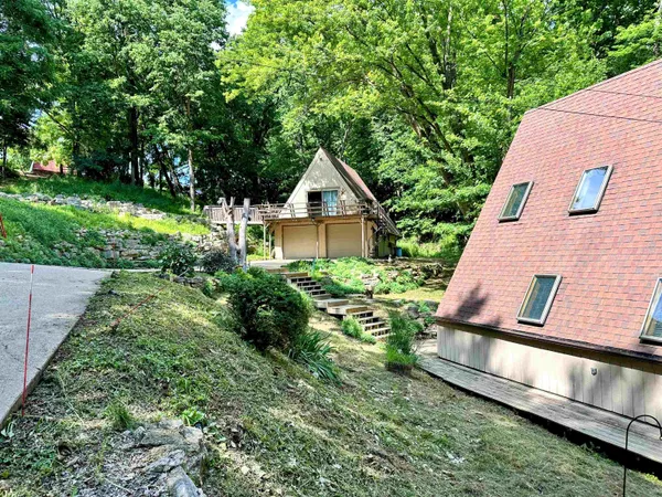 $319,000 | 1002 Tanglewood Drive, McGregor, IA 52157