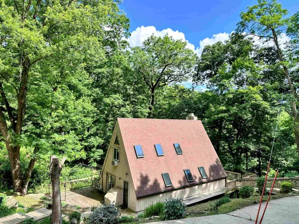 $319,000 | 1002 Tanglewood Drive, McGregor, IA 52157