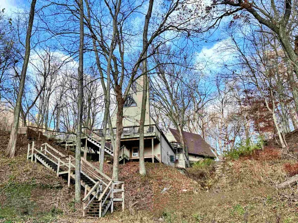 $319,000 | 1002 Tanglewood Drive, McGregor, IA 52157