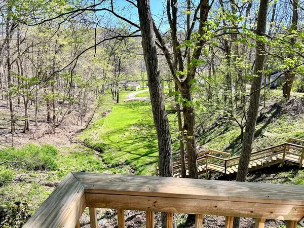 $319,000 | 1002 Tanglewood Drive, McGregor, IA 52157