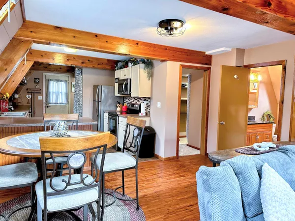 $319,000 | 1002 Tanglewood Drive, McGregor, IA 52157