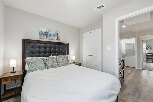 $2,050 | 933 River Road, Fort Worth, TX 76114