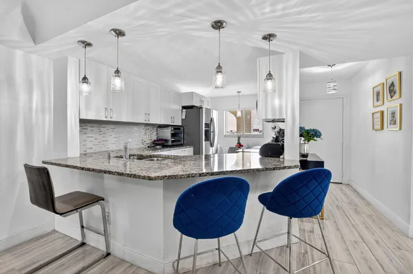 $285,000 | 23277 Barwood Lane North, Unit 403, Boca Raton, FL 33428