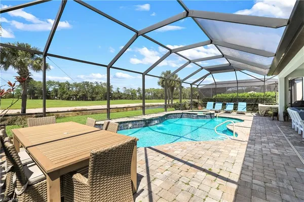 $1,595,000 | 9373 Surfbird Court, Naples, FL 34120