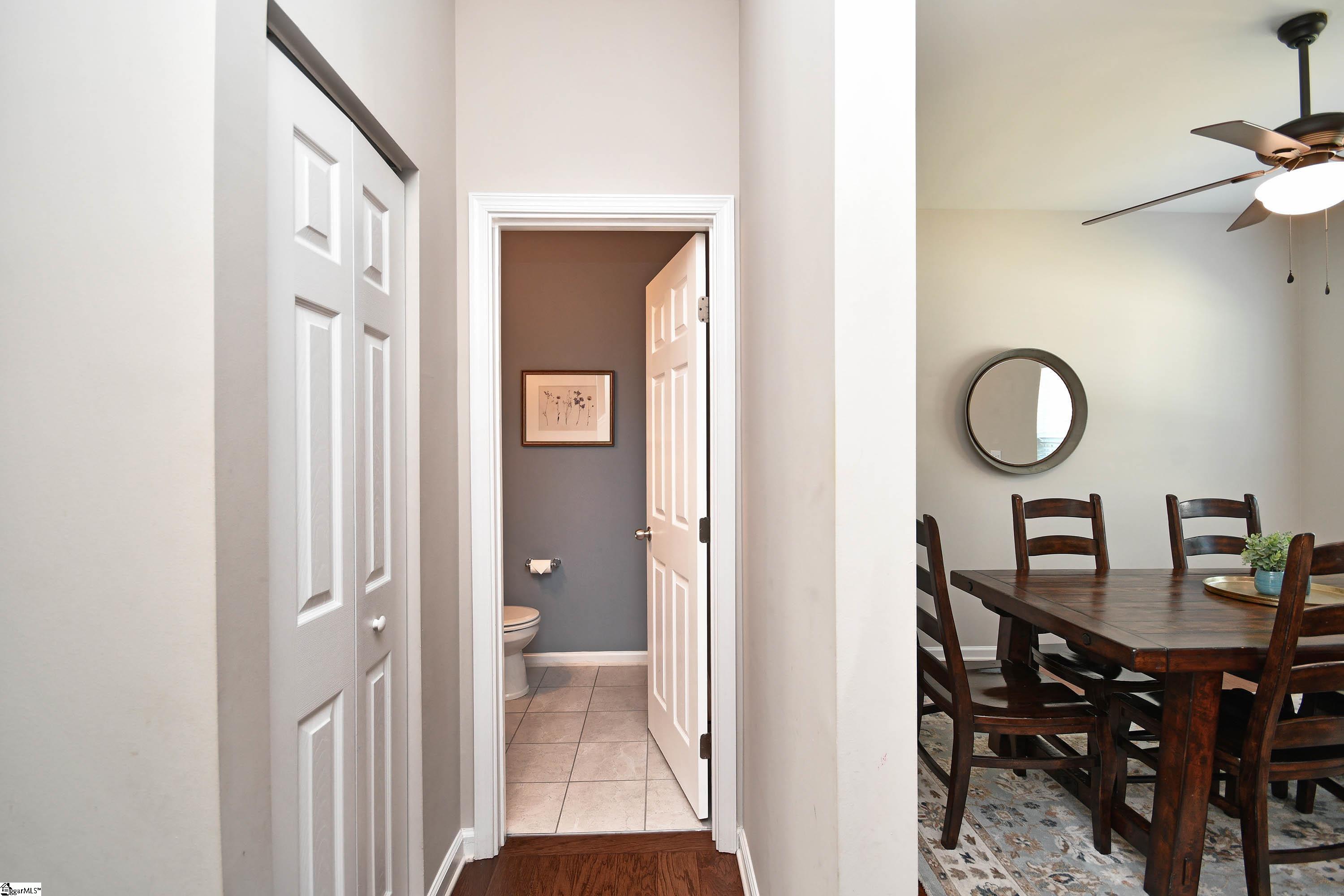 232 Barbours Lane Greenville, SC 29607 - Photo 5 of 43