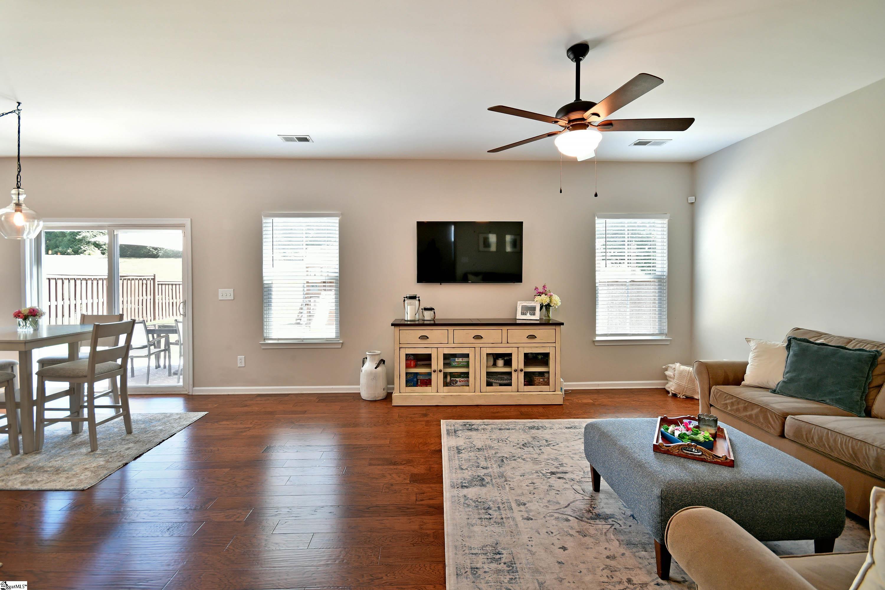 232 Barbours Lane Greenville, SC 29607 - Photo 6 of 43