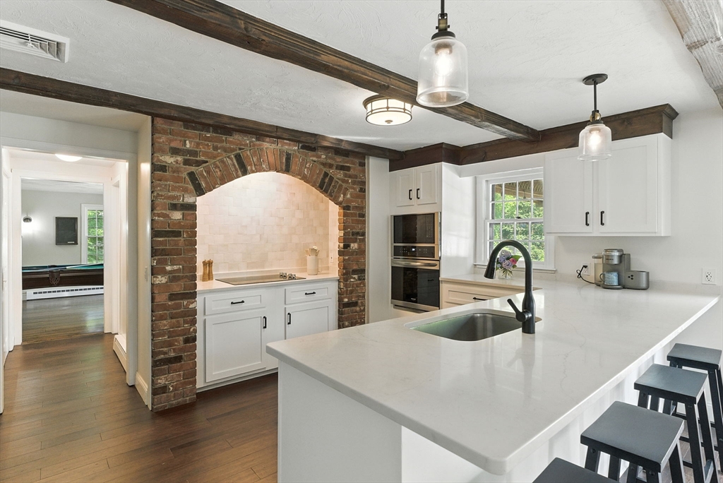 351 Farm Road Marlborough, MA 01752 - Photo 12 of 42