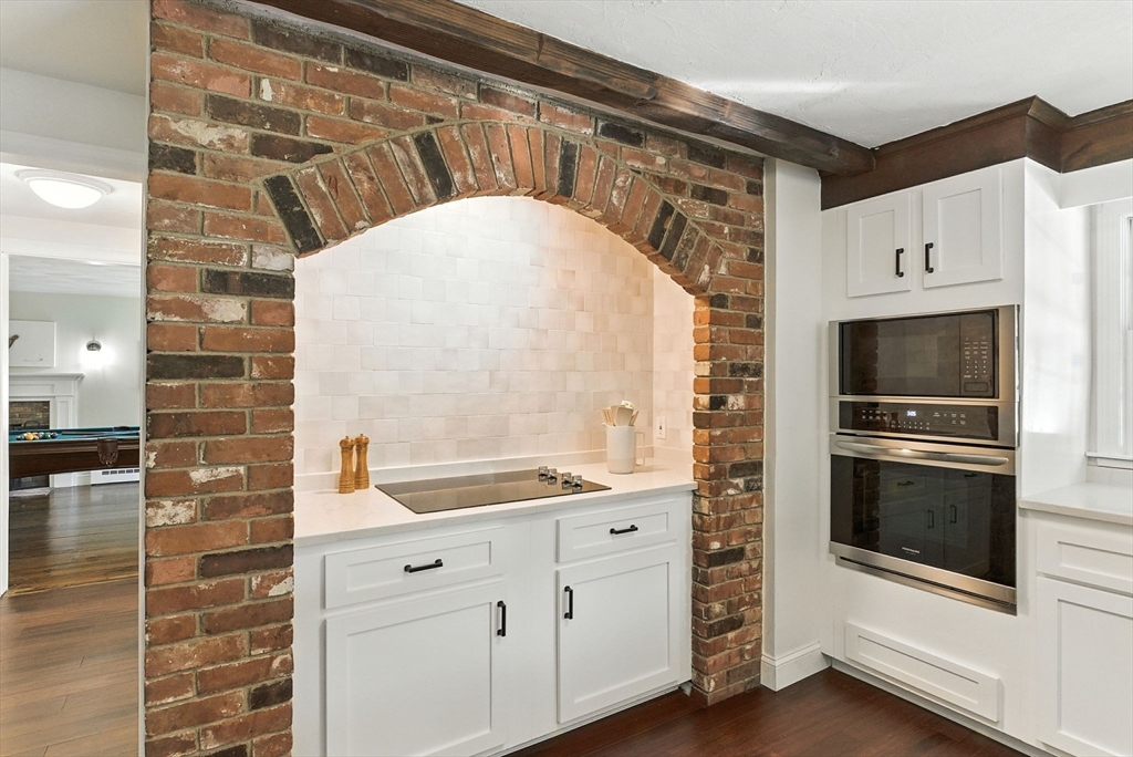 351 Farm Road Marlborough, MA 01752 - Photo 13 of 42