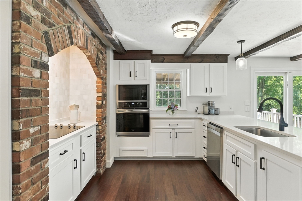 351 Farm Road Marlborough, MA 01752 - Photo 14 of 42