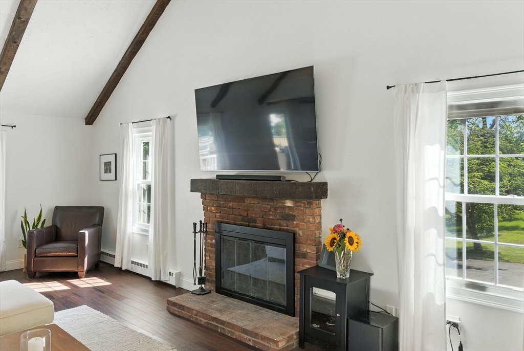 351 Farm Road Marlborough, MA 01752 - Photo 19 of 42