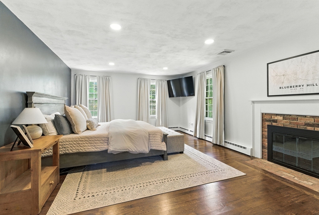 351 Farm Road Marlborough, MA 01752 - Photo 33 of 42