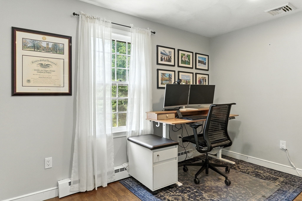 351 Farm Road Marlborough, MA 01752 - Photo 40 of 42