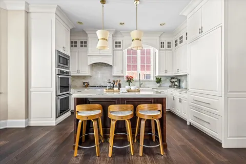 $2,150,000 | 122 17th Street, Wilmette, IL 60091