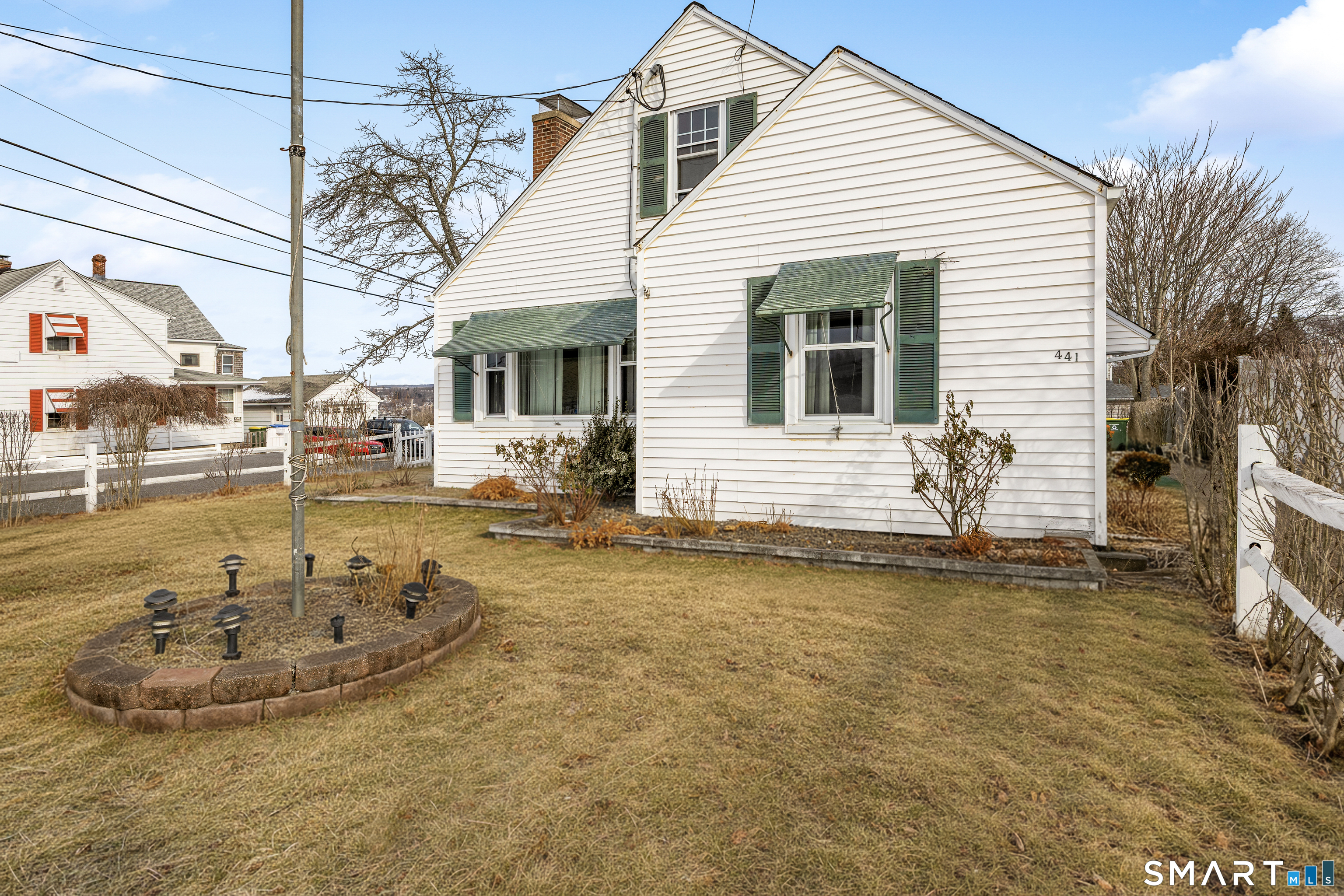 441 Highland Avenue Waterbury, CT 06708 - Photo 4 of 38