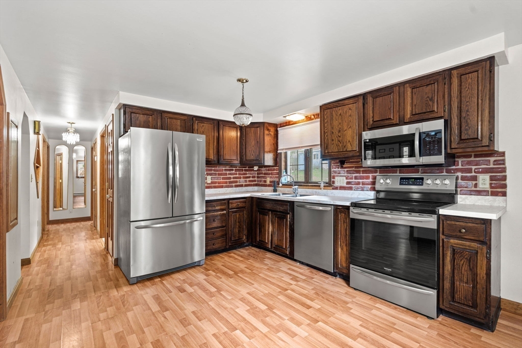 1 Mayfair Road Peabody, MA 01960 - Photo 9 of 33 Gallery Image 9