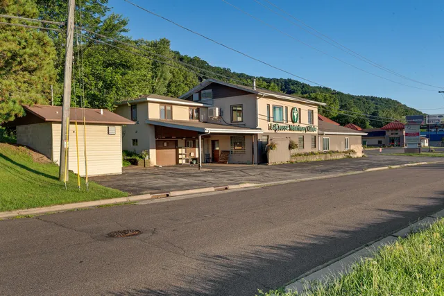 $689,000 | 2128-2130 Highway 16, La Crosse, WI 54601