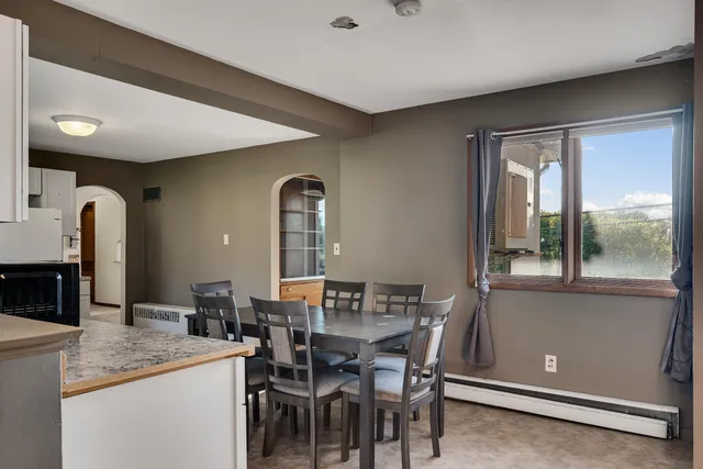 $689,000 | 2128-2130 Highway 16, La Crosse, WI 54601