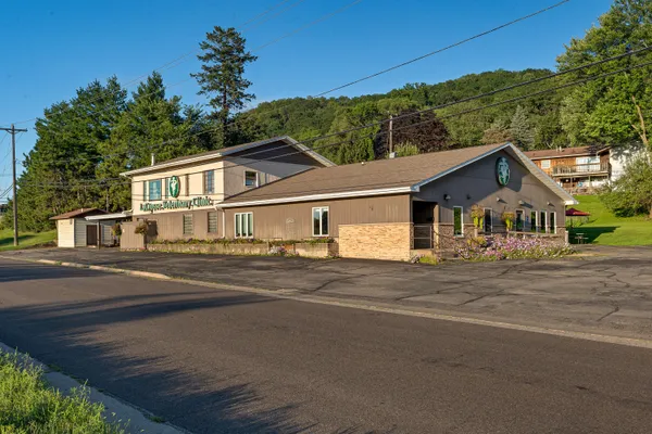 $689,000 | 2128-2130 Highway 16, La Crosse, WI 54601