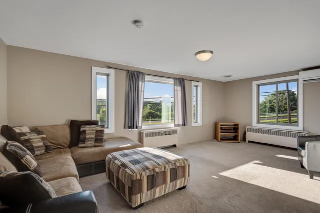 $689,000 | 2128-2130 Highway 16, La Crosse, WI 54601