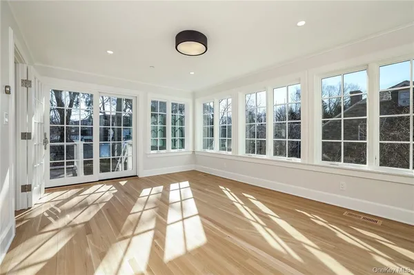 $3,200,000 | 40 Mendota Avenue, Rye, NY 10580