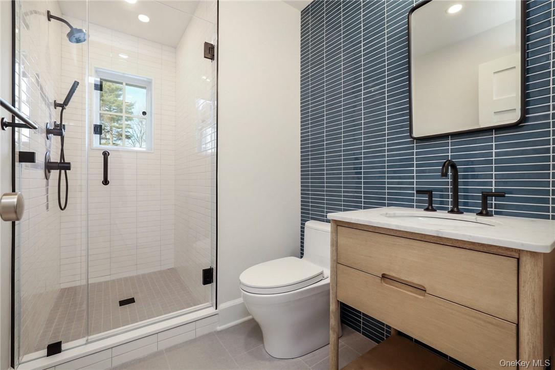 40 Mendota Avenue Rye, NY 10580 - Photo 17 of 31 New 1st floor bath adjacent to guest bedroom