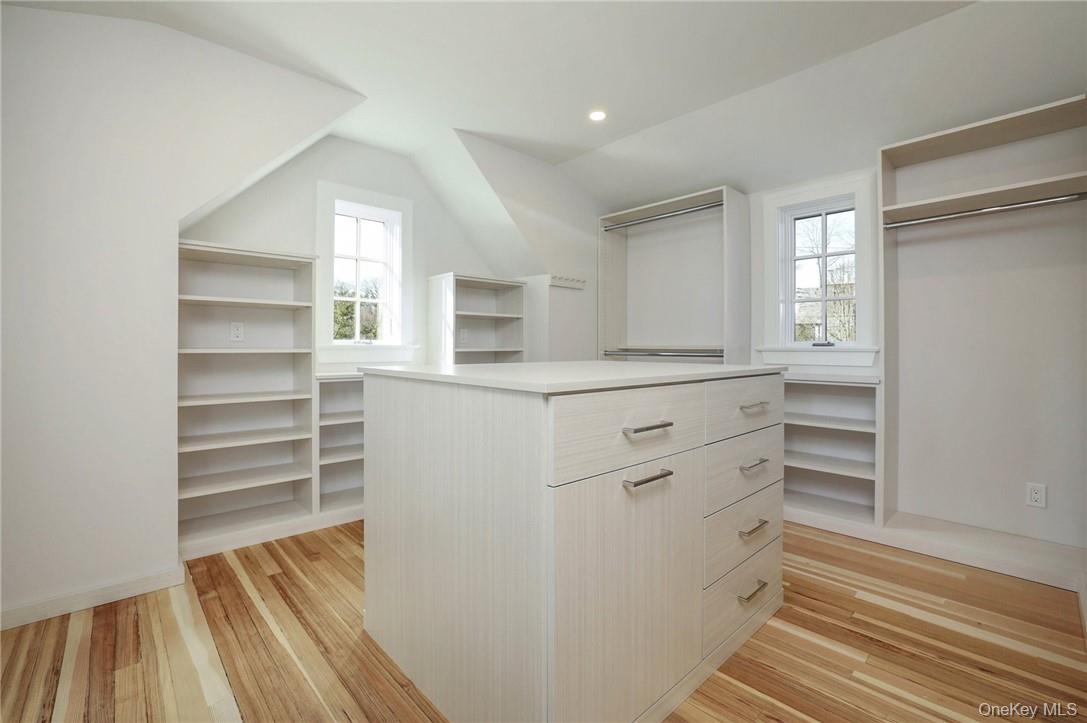 40 Mendota Avenue Rye, NY 10580 - Photo 22 of 31 New Primary dressing room with island