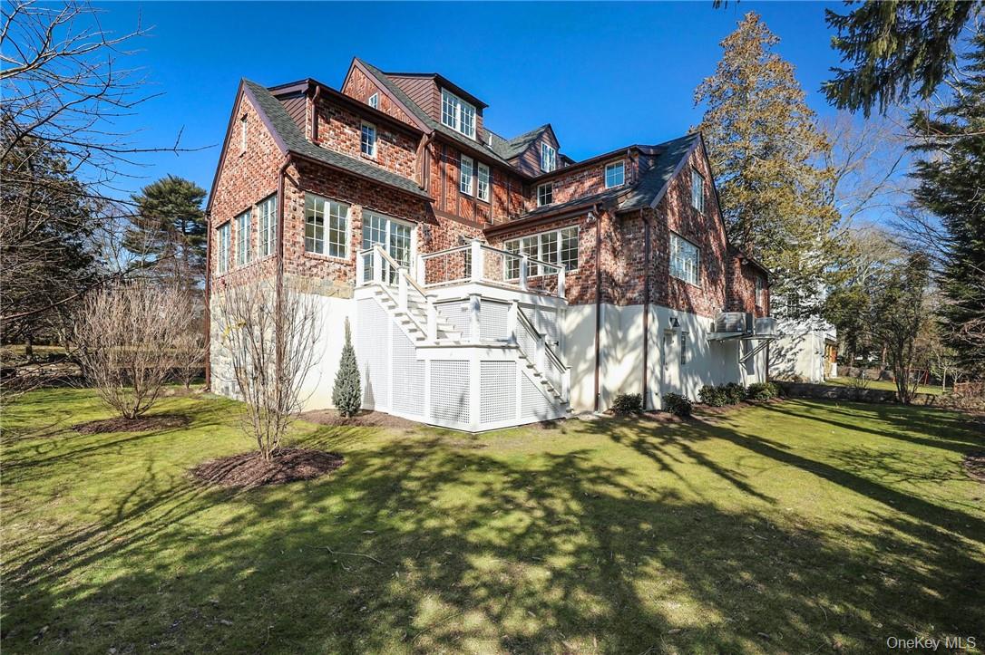 40 Mendota Avenue Rye, NY 10580 - Photo 26 of 31 Back yard