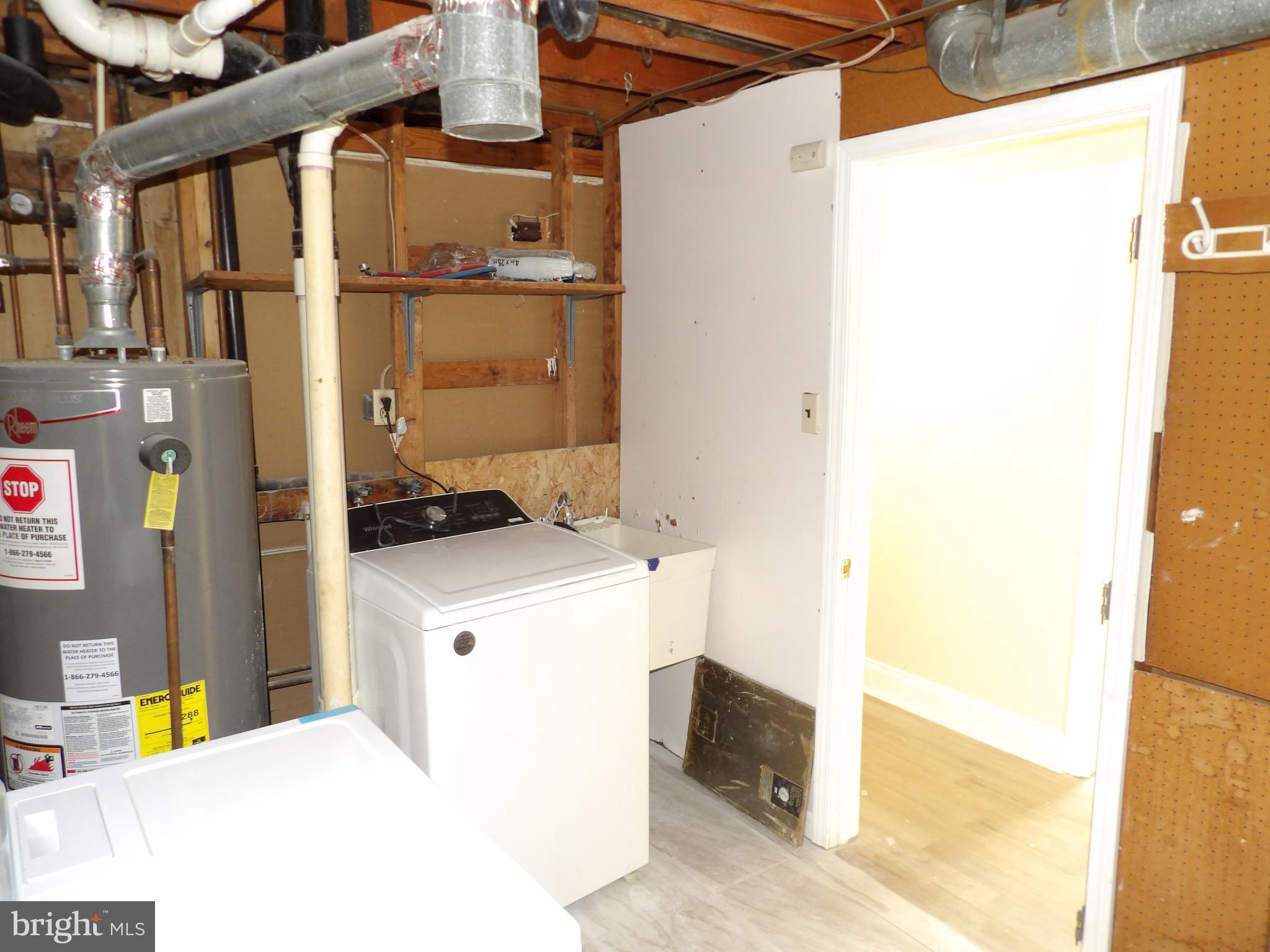 4304 Eldorado Drive, Unit 2 Woodbridge, VA 22193 - Photo 12 of 26 Laundry