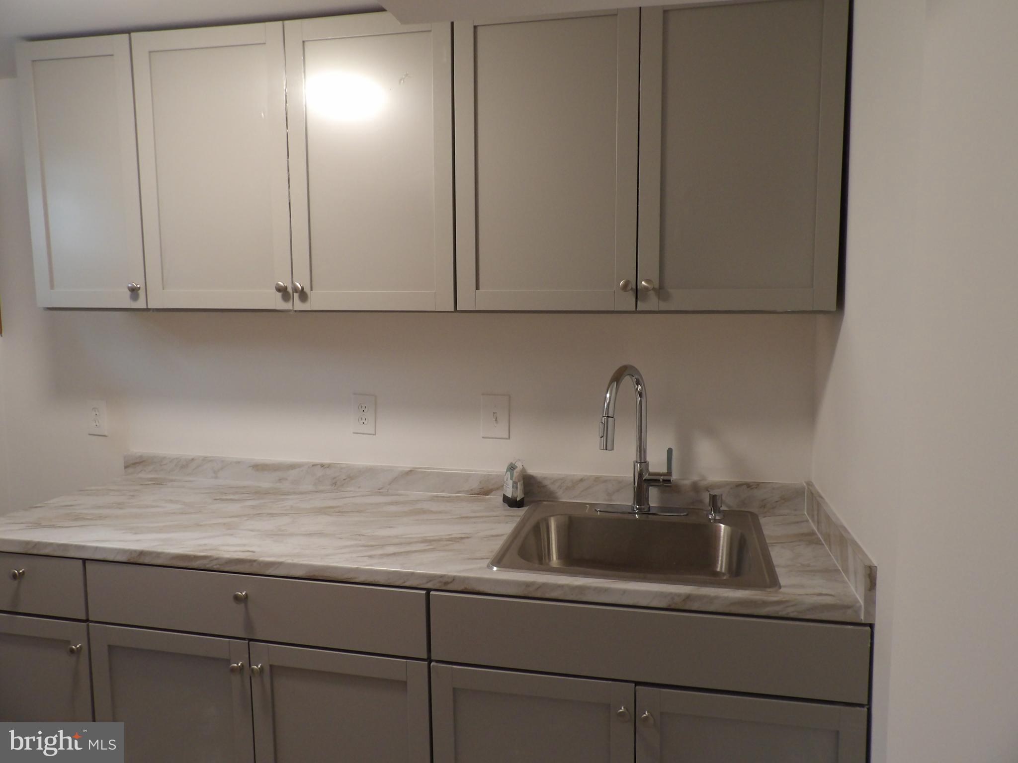 4304 Eldorado Drive, Unit 2 Woodbridge, VA 22193 - Photo 21 of 26 Kitchenette