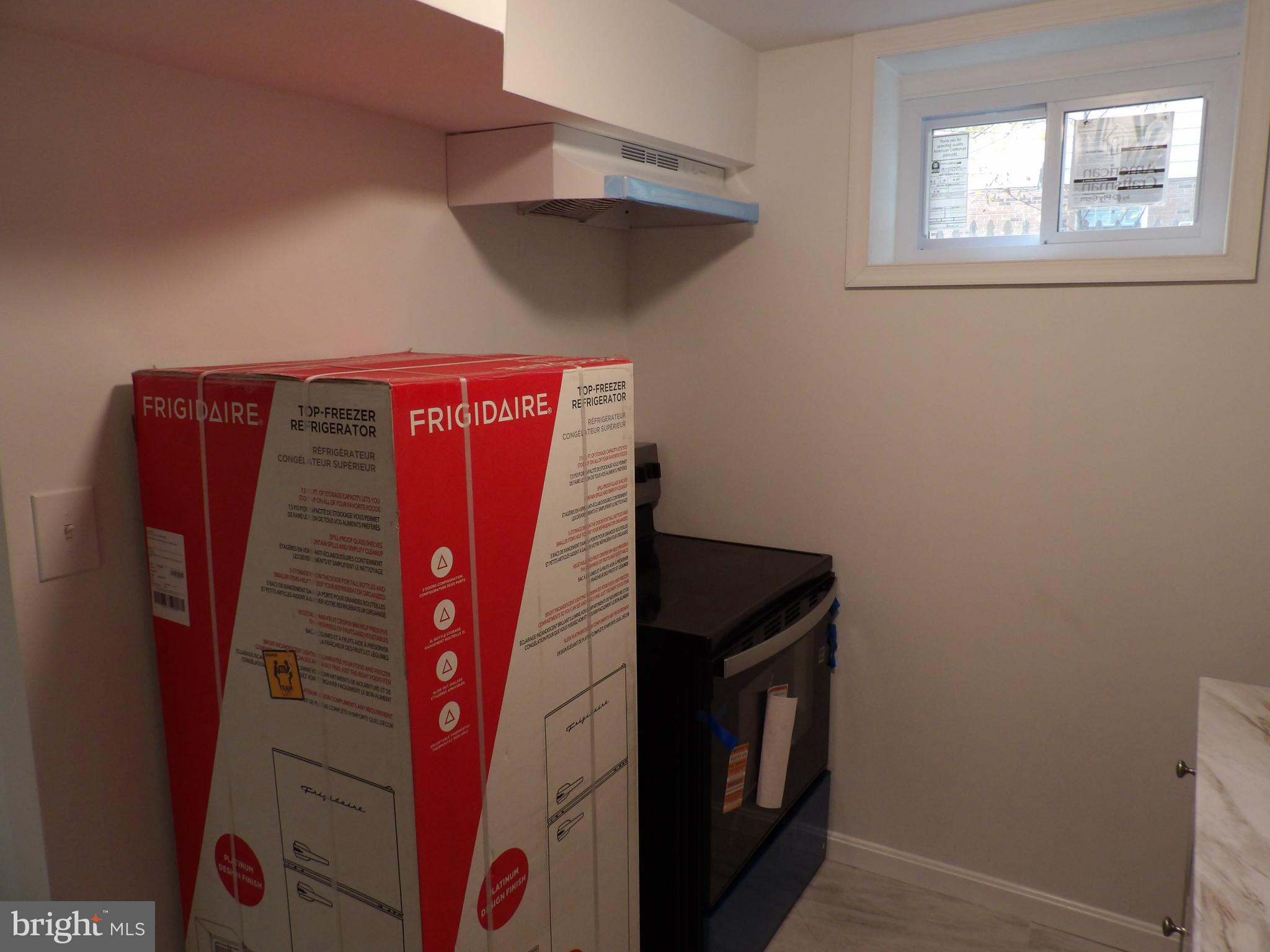 4304 Eldorado Drive, Unit 2 Woodbridge, VA 22193 - Photo 22 of 26 Stove+Vent+Fridge
