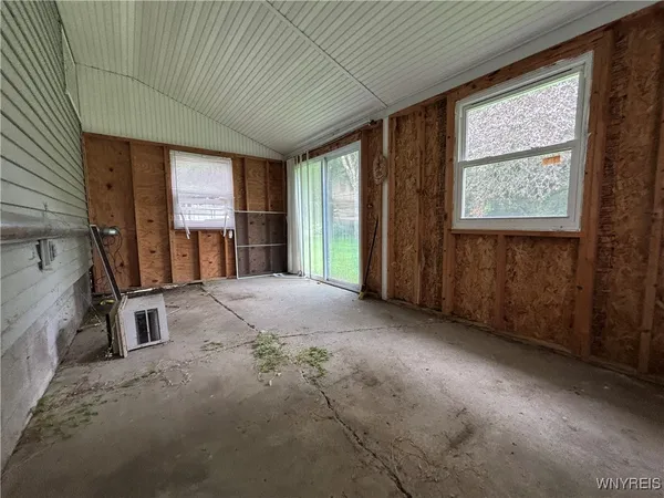 $176,000 | 34 Haskell Avenue, Arcade, NY 14009